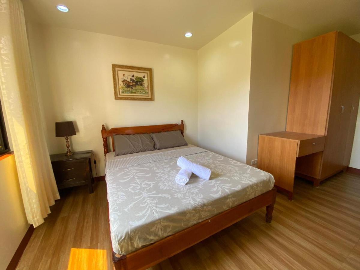 Tessie'S Home Stay Bed & Breakfast Puerto Princesa Exterior foto