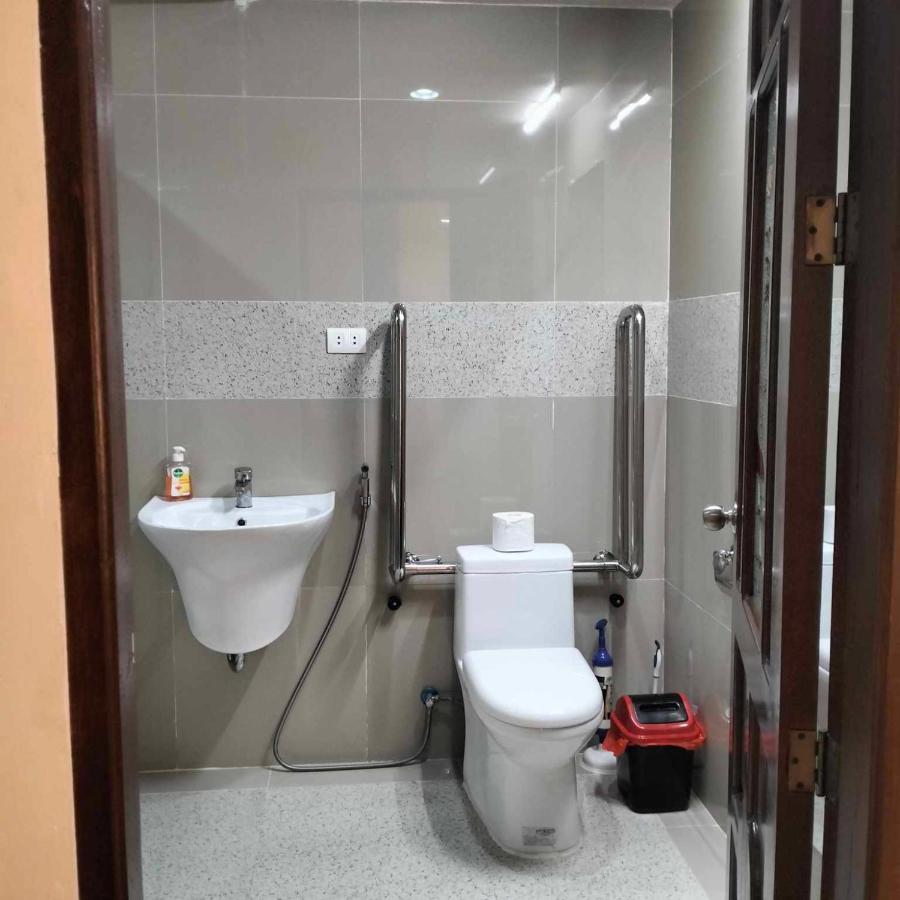 Tessie'S Home Stay Bed & Breakfast Puerto Princesa Exterior foto
